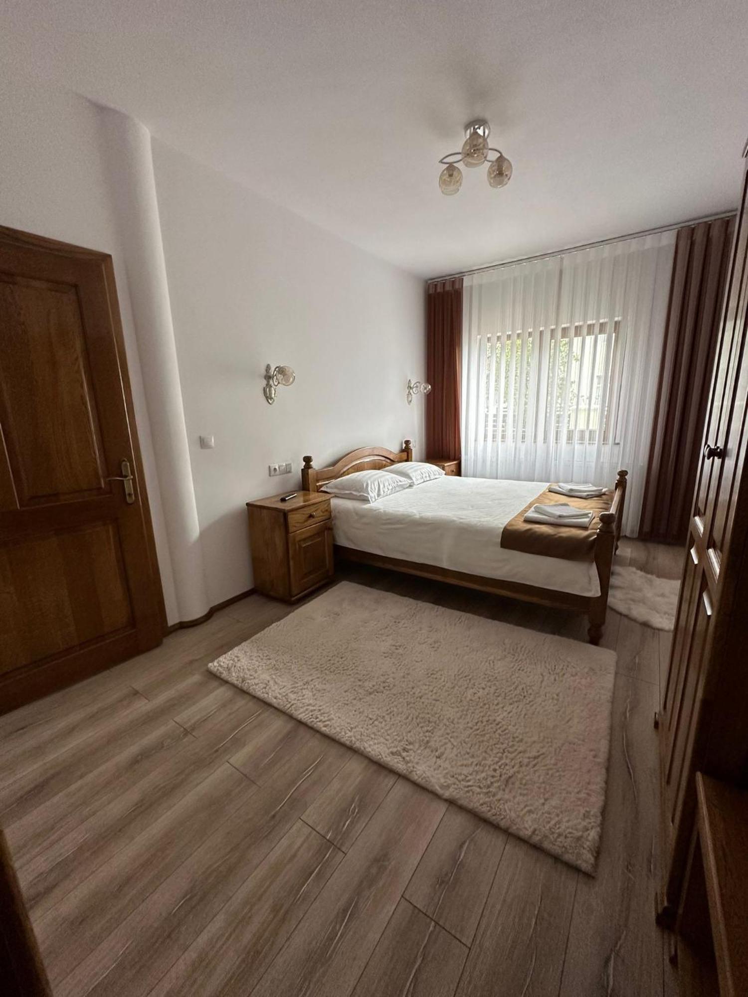 Casa Dacului Hotel Petrova Eksteriør billede