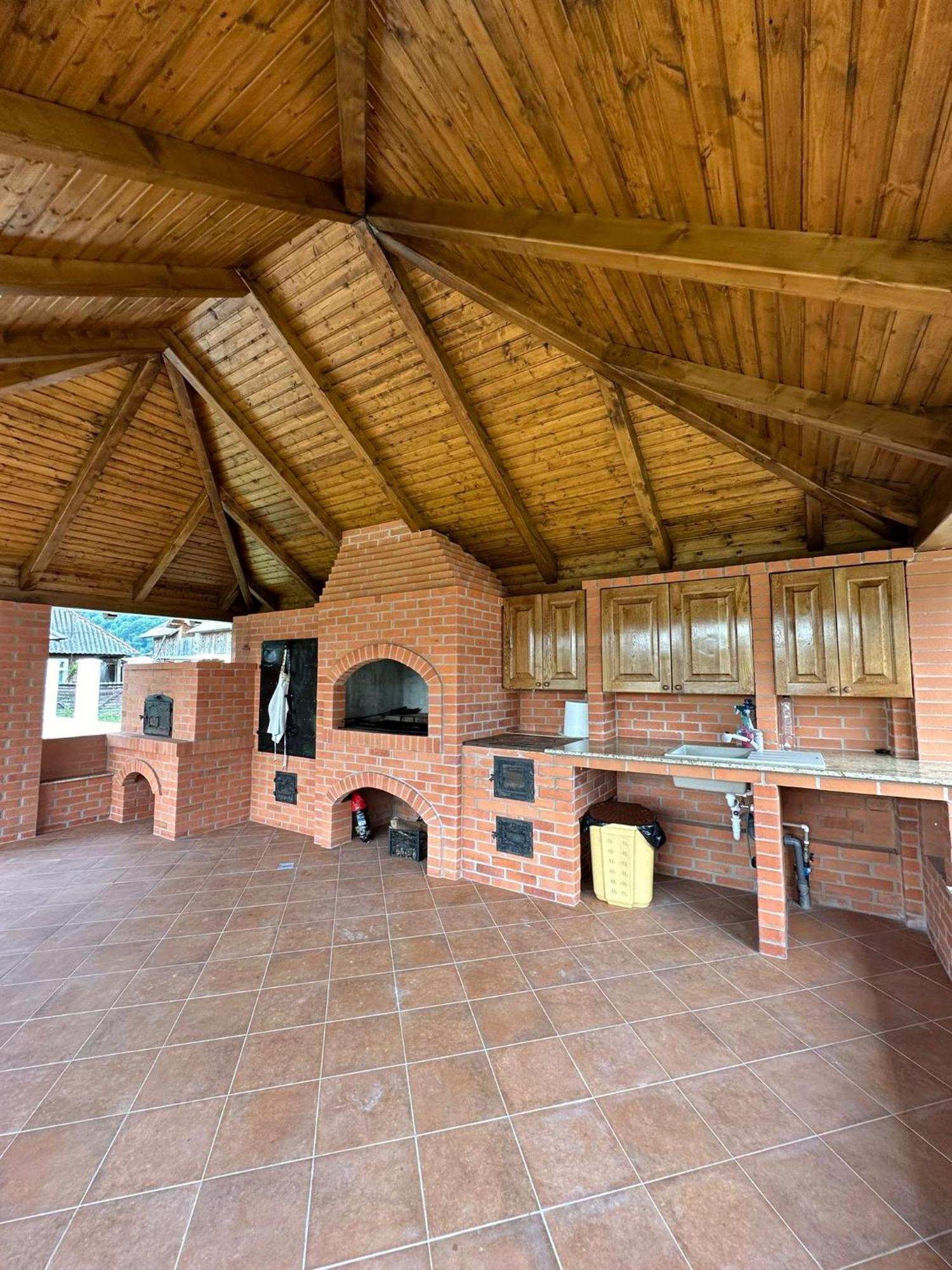 Casa Dacului Hotel Petrova Eksteriør billede